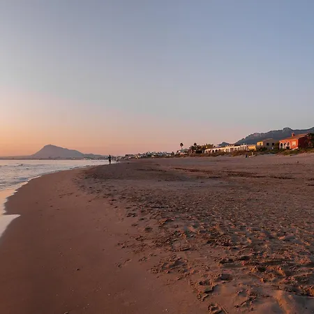 Denia Beach Lodge